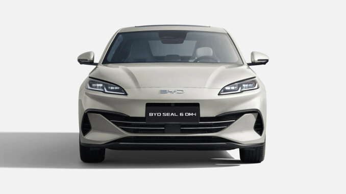 BYD Seal 6 1.5 DM-i Boost 4dr e-CVT Saloon - Image 3